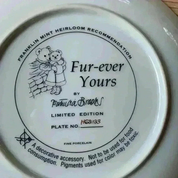 Teddy Bear Fur-ever Yours Collectors Plate/ Christmas Gift FM by Patricia Brooks - Picture 5 of 6